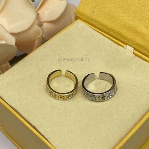 Designer de jóias de ouro Fende Rings F Letter F Set Diamond Open Ring para Moda feminina Nicho de alta qualidade e anel de ponta de ponta