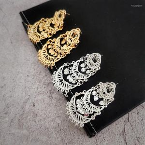 dangle earringsスタイリッシュなブライダルラグジュアリーゴールドカラーハート型の結婚式パーティーのジュエリーのためのペンダント