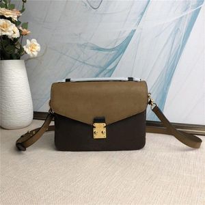 Mona Bag Umhängetasche Klassische Umhängetaschen Schnalle Innenfach Briefträgerhandtaschen 2 Farben Größe 25cm205i