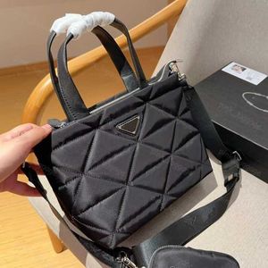 Kvinnors shoppingväskor duk handväska designer tote butik axel väska resa crossbody retro handväskor lyx totes smink strandväskan plånbok