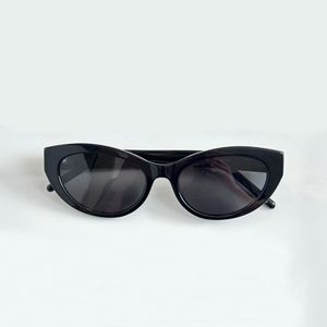 Occhiali da sole neri/grigi Cat Eye M115 Donna Shades Sonnenbrille Shades Sunnies Gafas de sol UV400 Eyewear con scatola