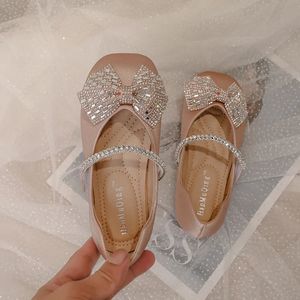 Kızlar Mary Jane Bahar Moda Elbise Rowtie Prenses Ayakkabı Bebek Ayakkabı Çocuk Düzleri Dans Markası Rhinestone Glitter Yumuşak Sole 240124