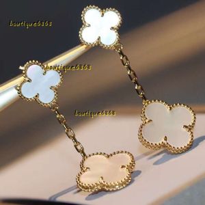 Stud Four Leaf Clover Luxury Designer JewelryFourleaf Clover Ear Studs Earrings 2024 Gold Thicked Plating Rose White Fritillaria Fourleaf Double Flower Brincos