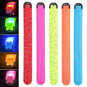 Nattlampor LED -lampan USB -laddning armband bärbar löpande armbälte glöd armband för vandringssäkerhetsvarning