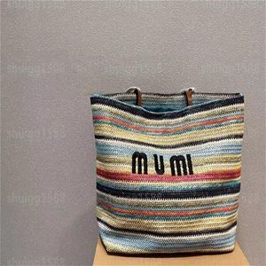 Celebrity Catwalk Models Straw Bag Senaste design Simple and Practical Designers Womens Handbags Purs 2021 är speciellt designad 313R