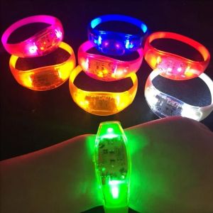 Party Favors Silicone Sound Controlled LED Light Bracelet Activated Glow Flash Bangle Wristband Gift Wedding Halloween Christmas FY8643 0130