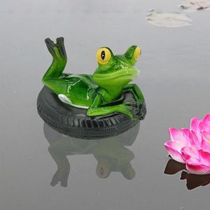 Figurki dekoracyjne Piękne pływające żaby Symulacja Symulacja Animal Art Rzemiosła Frog Figurine do stawu Ornament Ornament Garden