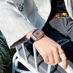 Os melhores relógios de luxo da Suíça Rich Full Sky Star Watch Womens Non Mechanical Top 10 Brands Miller Frank Men Muller