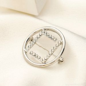 رسالة العلامة التجارية Diamond Brooch Pin Designer Brouches Women Brouches Men Pin Pincly Jewelry Associory Gift