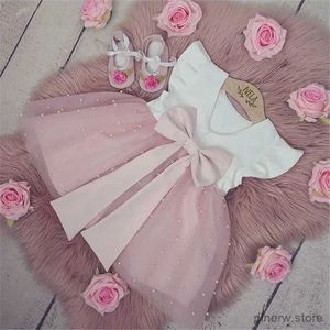 Kız Elbiseleri 0-5y Yaz Prenses Bebek Kız Kız Elbise Ruffles Kollu Katı İnci Dantel Patchwork Geri Bowknot Tutu Elbise