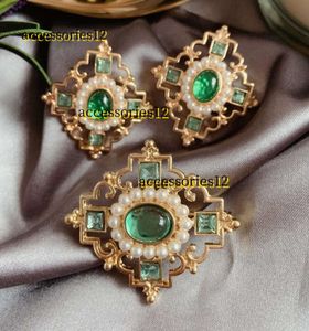 Stud 2024 Orecchini a bottone Prevenzione dei malfunzionamenti Orecchino di moda vintage Nessun clip forato all'orecchio Francese contratto Merita orecchini di design Gioielli Brincos Regalo