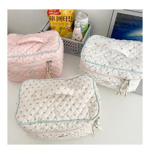 Simpatica borsa per trucco in cotone trapuntato da donna con cerniera organizzatore cosmetico borsa in stoffa femminile a forma di scatola custodia da toilette portatile per ragazze 240122