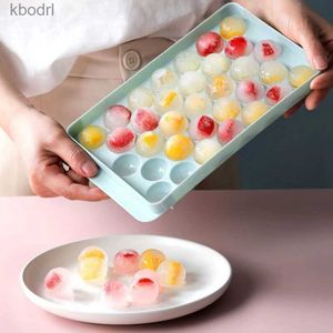 Eiscreme-Werkzeuge PP-Form 33Ice Boll Hockey Frozen Whiskey Ball Popsicle Ice Cube Tray Box Lollipop Making Gifts Kitchen Tools Accessories YQ240130