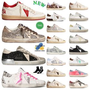 2024 Ny ankomst Sportsdesigner OG Casual Shoes Black White Italy Dirty Old Vintage Ball-Star Mens Women Super-Star Mens Trainers Golden Sneakers Loafers Platform