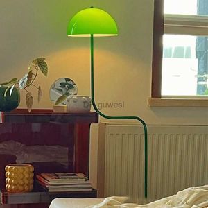 Floor Lamps Danish Emerald Mung Bean Sprout Floor Lamp Medieval Ins Living Room Sofa Light Adjustable Bedroom Study Home Decor Light Fixture YQ240130