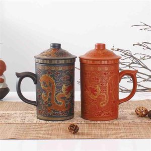 Caneca de chá de argila roxa de dragão chinês tradicional com filtro de tampa retrô artesanal Yixing xícara de chá Zisha Teacup presente caneca tumbler 210823047