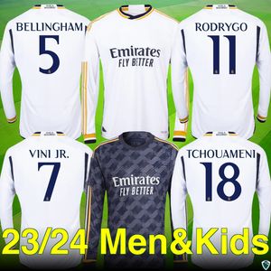 23 24 Real Madrid Soccer Jerseys -Bellingham, Rodrygo, Vini JR, Tchouameni, Valverde Editions.Premium långärmad för fans och spelare - hem, borta. Anpassningsnamn, nummer