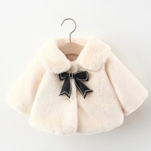 Зимняя куртка для маленьких девочек, модная рождественская накидка принцессы, осеннее теплое пальто из искусственного меха для девочек, плюшевая верхняя одежда 240125