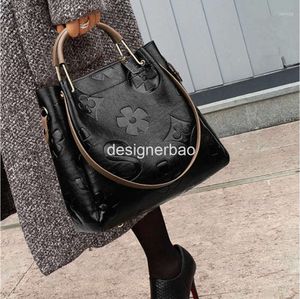 womens bucket bag of 2024 plus-size vintage soft leather cross Fashion goes with Casual everything