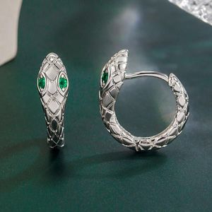 Dingle örhängen unik design 925 Sterling Silver Pretty Crystal Snake Hoop For Women Fashion Jewelry Wedding Party Par Gifts