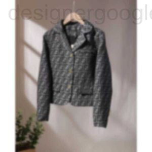 Kadın Ceketler Tasarımcısı 23 Sonbahar/Kış Yeni Baskılı Mektup Kapşonlu Rüzgar Çıldırcı Cep Çift FF Düğmesi Moda Markası Gruh