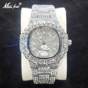 Other Watches Trending Luxury Wristwatch For Men High Quality Inlay Diamond Sparkly Watches Bling Iced Out Stainless Steel Clock Best Selling J240131