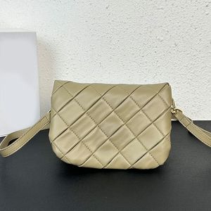 Saco de travesseiro Sacos de nuvem Sacos de pão de designer Sacos de couro Costura padrão xadrez Bolsas de ombro elegantes com alça ajustável Sacos crossbody Sacos minimalistas