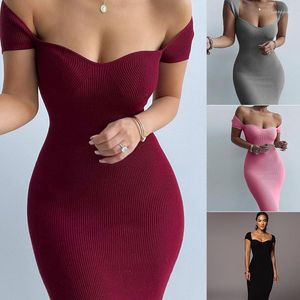 Casual Kleider Solide Rippen Frauen Kurzarm Off Schulter Midi Kleid Bodycon Sexy Streetwear Party Club Sommer Kleidung