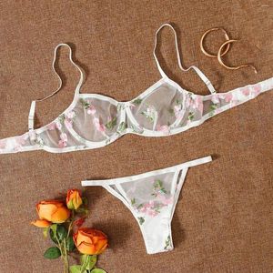 Bras sätter erotiska sexiga underkläder set blomma spets bh g-sträng transparent underkläder kvinna 2 stycken ropa interiör femenina