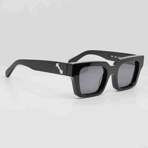 Solglasögon 008 Polariserad designer Solglasögon för män Kvinnor Mens Cool Fashion Classic Thick Plate Black White Frame Luxury Eyewear Man Sun Glasses UV400 med Origina