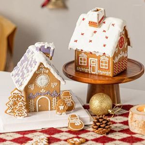 Stampi da forno 11 Pz/set Cartone Animato Di Natale Cabina Stampo Per Biscotti Fondente Glassa Biscotto Che Decora Attrezzo Felice Anno Partito Torta Forniture