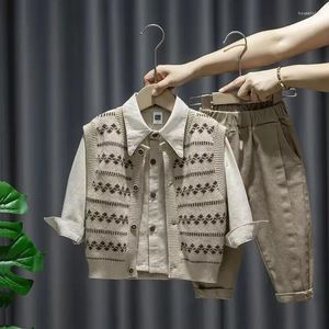 Set di abbigliamento Completo da neonato 2024 Primavera Autunno Maglione senza maniche lavorato a maglia Gilet Camicie Pantaloni Completo da ragazzo Set da bambino