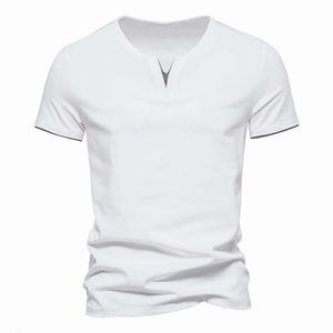 23 Jahre neues Außenhandels-Fälschungs-Zweiteiler-T-Shirt mit V-Ausschnitt für Herren, kurzärmeliges einfarbiges T-Shirt für Herren, sommerliches Hemd mit elastischem Boden