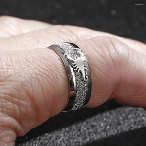 Cluster Rings 8mm 316L rostfritt stål skorpion för män kvinnors gotiska punkstil 3D hiphop smycken