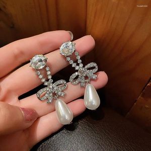 Dangle Küpeler Lüks Parlak Yay Düğümü Rhinestones İnci Küpe Zarif Tassel Zincir Kelebek Bırak Kolye Deyrağı Takı.