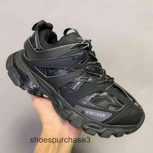 Designer Balencigs Scarpe da uomo casual sneaker sportive da donna pattini papà papà primavera 2024 pista 3.0 tendenza aumenta gli uomini sportivi alesi spessi wome 3vw5