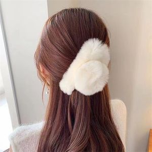 Fermaglio per capelli in peluche con graziosa fascia pelosa sulla parte posteriore della testa, dimensione della clip, fascia per capelli con squalo autunnale e invernale