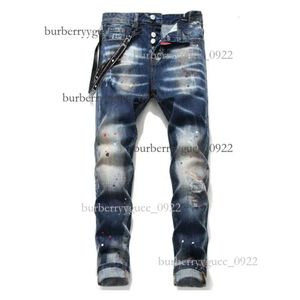 DSquare European and American Designer D2 Slim Fit Proufroidery Pants Fashion Swing Paint Men Men Lalking US Size 28-38 Jeans