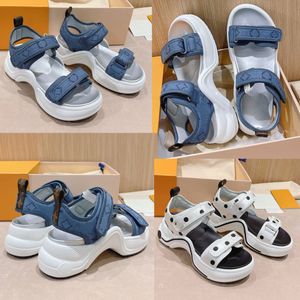 Archlight Sandal 1abhor Denim Blue 대형 고무 아웃솔 여성 샌들 디자이너 샌들 샌들 샌들 샌들 레터 로고 샌들 여름 샌들 홀리데이 샌들