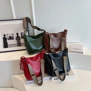 女性ファッションメッセンジャーバッグ高級デザイナーショルダークロスボディバッグ2023新しいトレンド高品質のPUレザーの女性ハンドバッグ財布