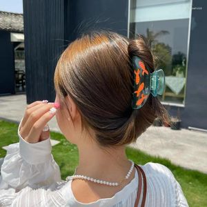 ヘアクリップサマーデザインファッションブルーゴールドフィッシュクリップクロー女性の女の子のためのかわいい酢酸サメのアクセサリー