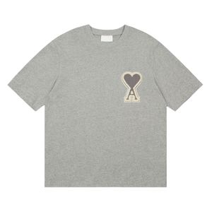 New Love T-Shirt Round Neck Dech Love Love Bordado Caso de meia manga Age reduzindo esportes CDGs Play Tees Pullover Fino de manga curta camiseta