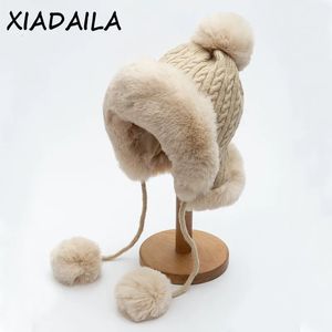 Utomhus öronflap Hat Wool Sticked Snow Ski Cap Fleece Bomber Trapper Hat Women Ushanka Faux Fox Fur Pompom Winter Russain Cosack 240127