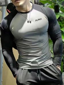 Top Slim Fit Elasticity T Shirt for Man Tight Men's Clothing Gym Black Running A Winter Size Fashion Trends 2023 It Normal Sale 240119