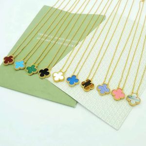 2024 New Natural Shell Clover Brand Designer Four Leaf Flower for Women's Fashion High Quality Stainless Steel Pendant Necklace Jewelry 565www