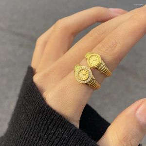 Cluster -Ringe 520 Uhrenform Ring für Frauen Gold plattiert Ins Entwurf einstellbarer offener Zirkonia -Fingerschmuck Valentinstag Geschenk KDR001