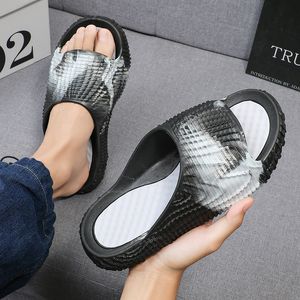 Moda kadın tasarımcı terlik slayt sandalet yaz 22 klasik marka plajı gündelik sandalet boyutu 35-42 06 013