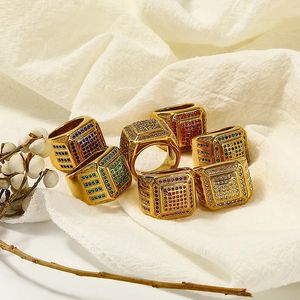 Creative Fashion Full AAA Cubic Zirconia Wedding Rings Romantiska rostfria smycken för män Kvinnor Pargift Partihandel Artikel 240125