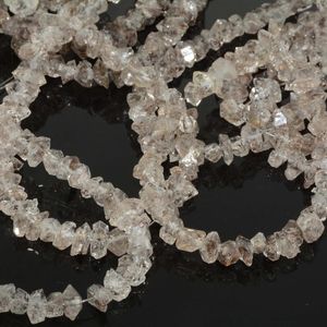 Loose Gemstones Natural Florescent Quartz / Pakimer Original Mineral Clusters Beads 8mm-10mm Length 18cm From Pakistan