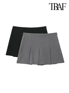 Women's Shorts TRAF Women Fashion With Pleated Skirts Vintage High Waist Side Zipper Female Skort Mujer